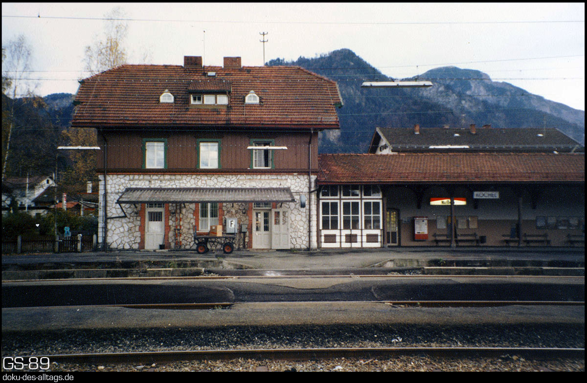 Strecken und Bahnhöfe